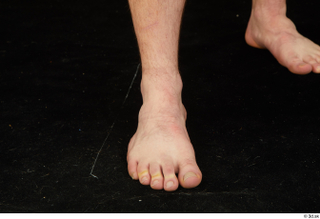 Torin foot nude 0005.jpg